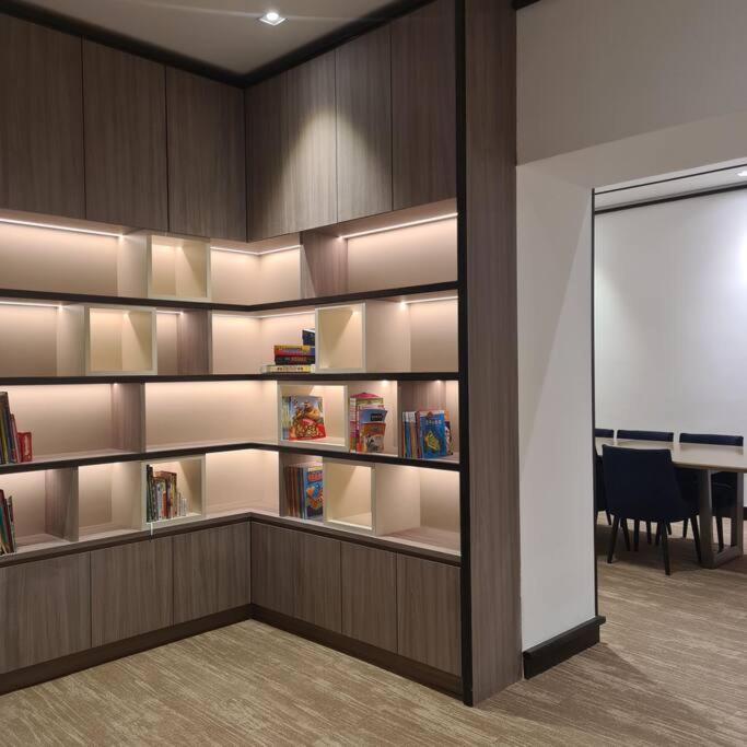 Paradigm 3 Bedrooms Above Paradigm Mall For 8 Pax By Gdragon Johor Bahru