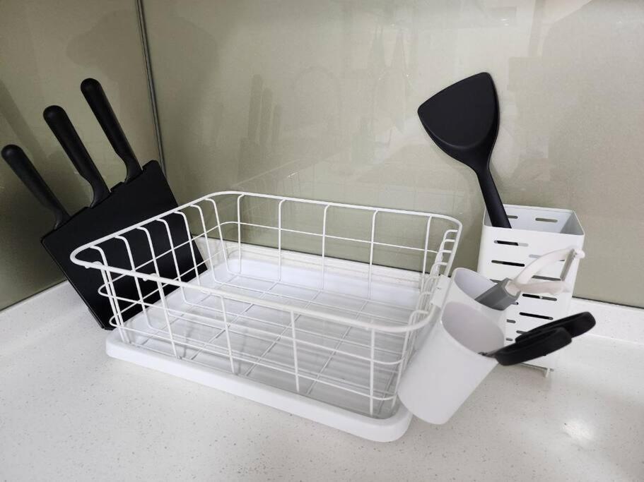 Paradigm 3 Bedrooms Above Paradigm Mall For 8 Pax By Gdragon Apartment
