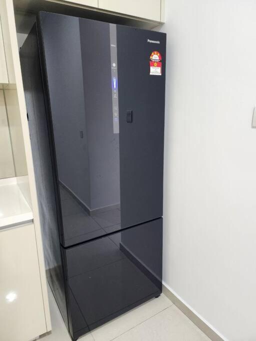 Paradigm 3 Bedrooms Above Paradigm Mall For 8 Pax By Gdragon Johor Bahru