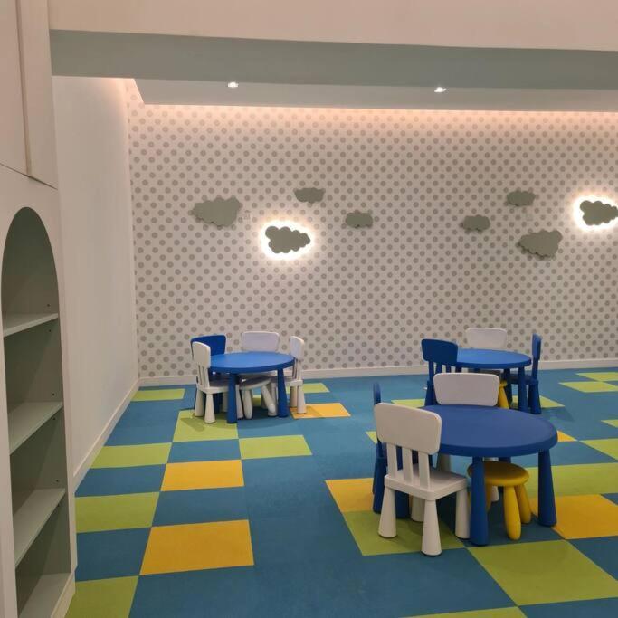 Paradigm 3 Bedrooms Above Paradigm Mall For 8 Pax By Gdragon Apartment